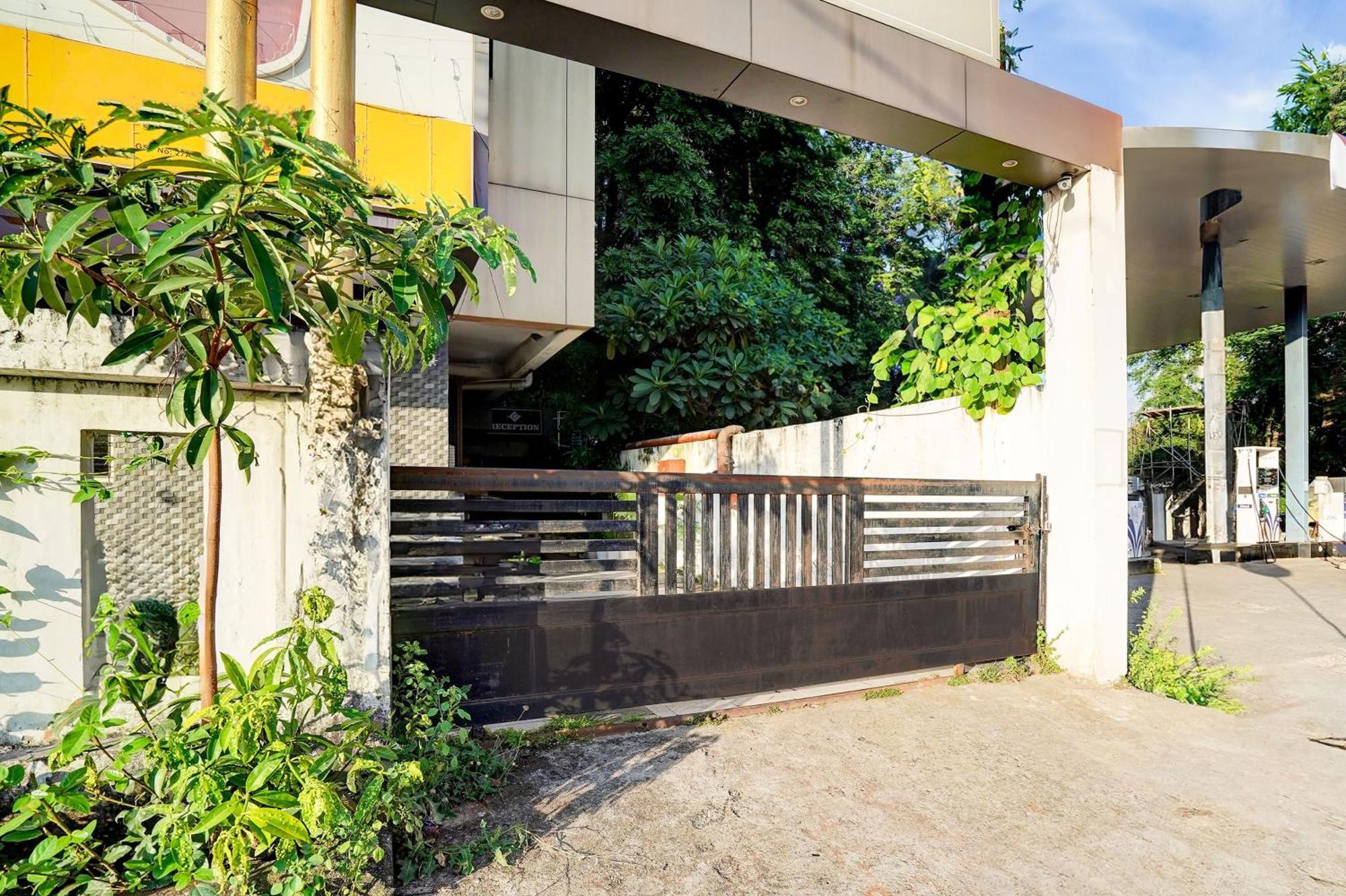 Super Hotel O Katol Road Friends Colony Nagpur Extérieur photo